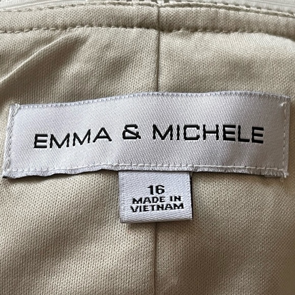 Emma & Michelle White and Beige Dress - Picture 5 of 7